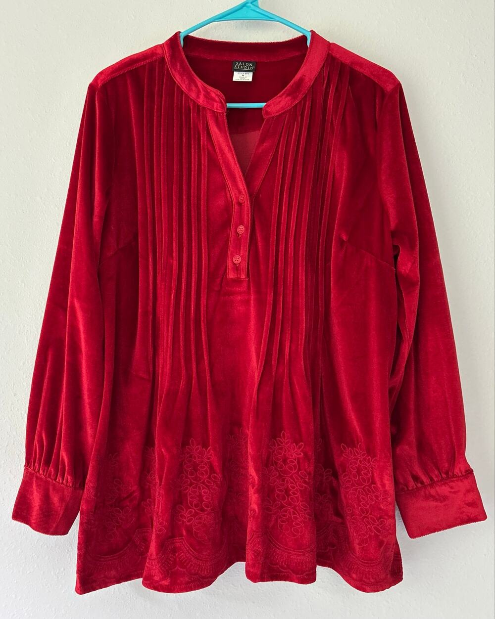 Salon Studio Red Velvet Embroidered Tunic Top Boho Romantic M